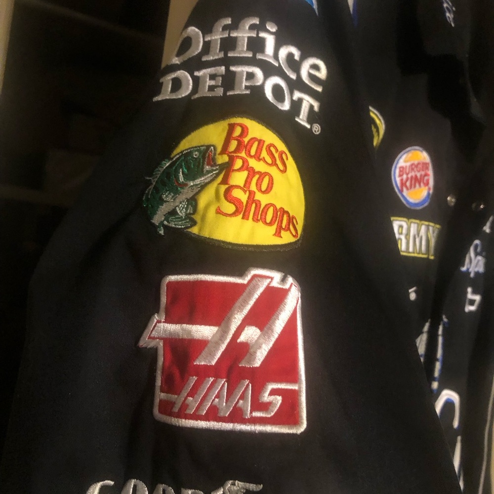Be the coolest in the room with this OLD SPICE  racing shirt - Picture 6 of 6